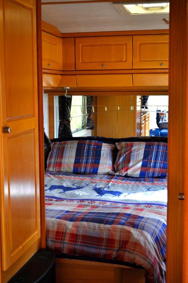 Guillerin Caravan And Glamping Sornac Eksteriør billede