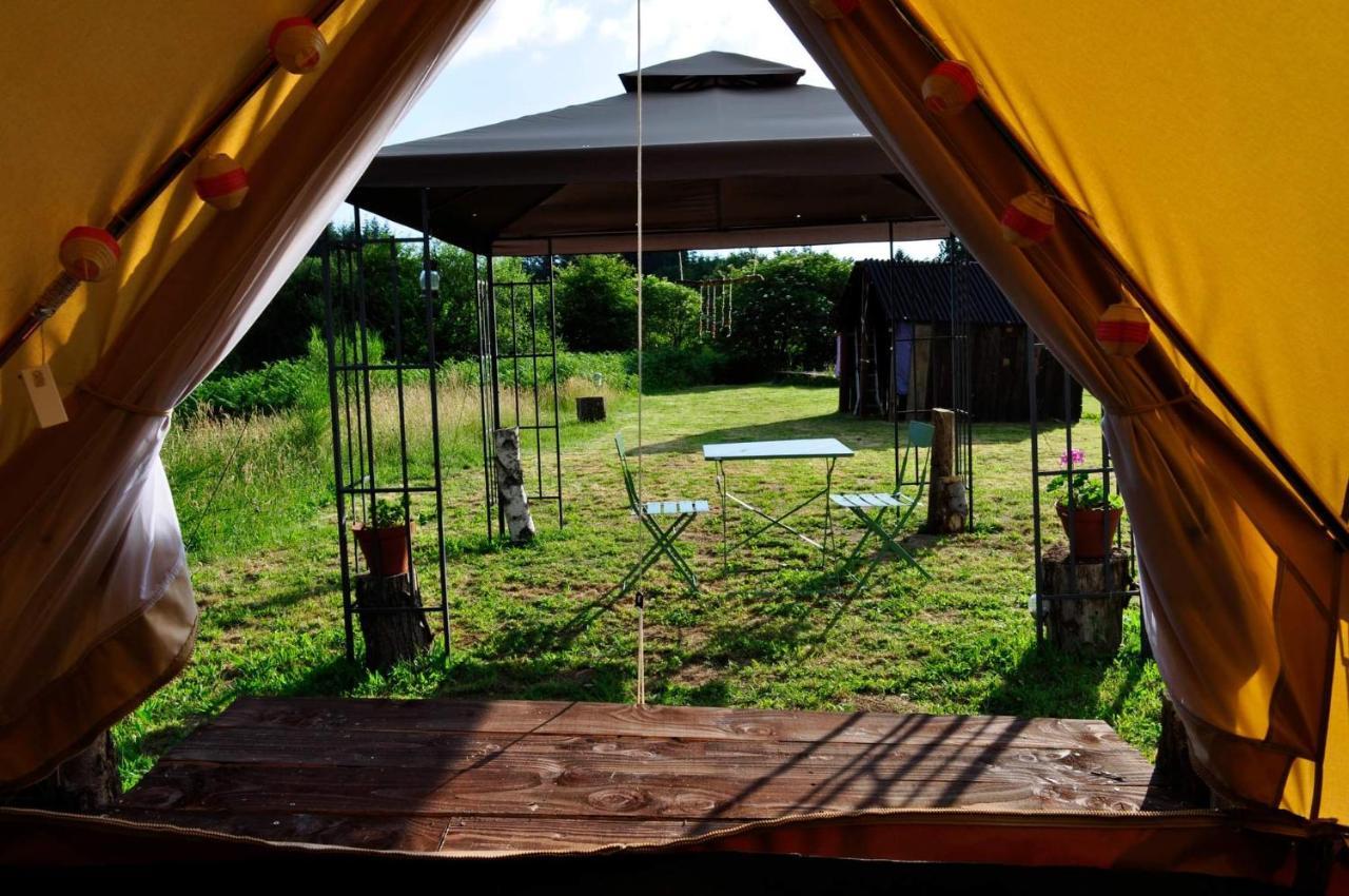 Guillerin Caravan And Glamping Sornac Eksteriør billede