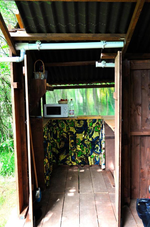 Guillerin Caravan And Glamping Sornac Eksteriør billede